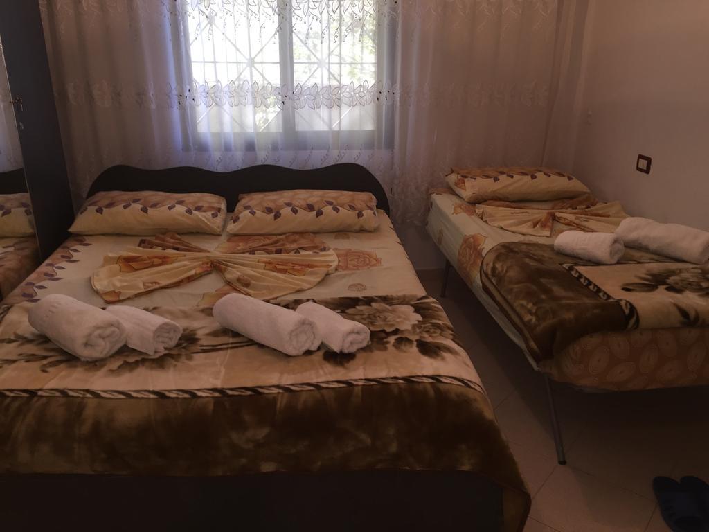 Tafilaj Apartments Durres Luaran gambar